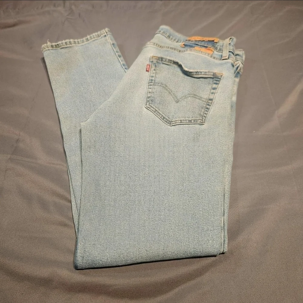 ⭐️Levi's Light Blue Straight Men's Jeans Size 31 Distressed Grunge Denim